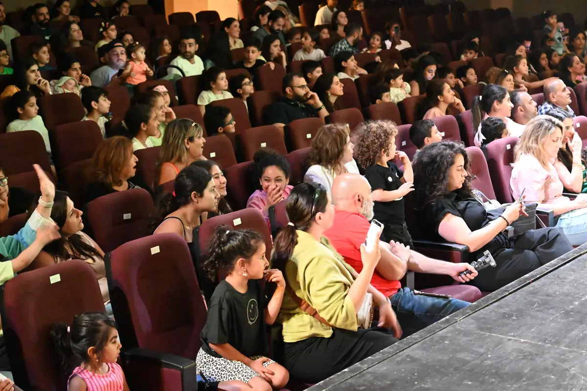 A magical Calinou stage-show moment